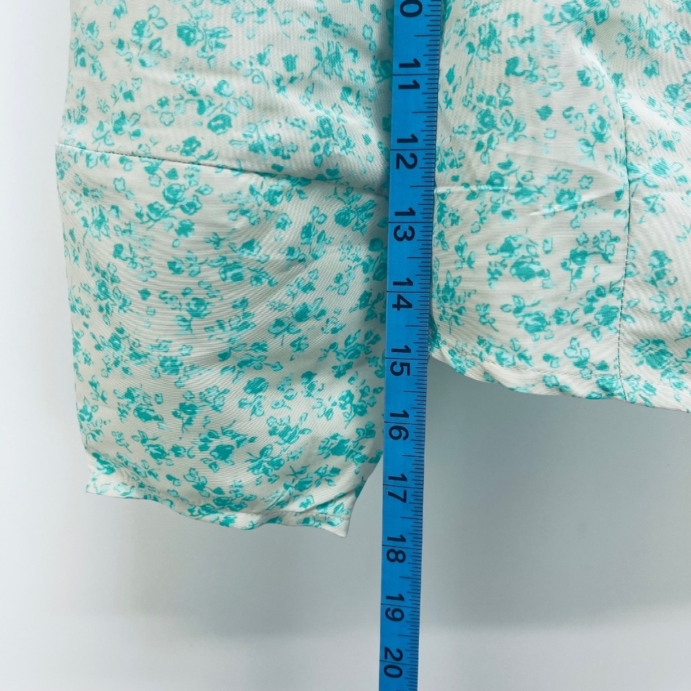Levi’s Women’s Blouse Green Floral Statement Size S New - Picture 8 of 11